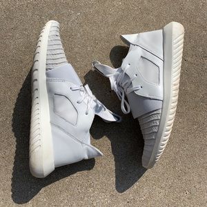 Grey - Tubular Adidas -W 8/ M 6.5
